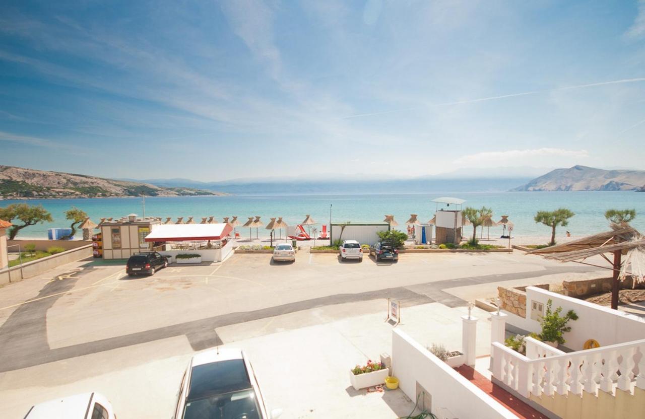 Beach Apartment Baska Esterno foto