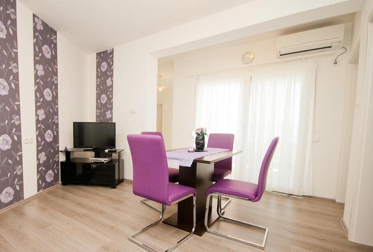 Beach Apartment Baska Esterno foto